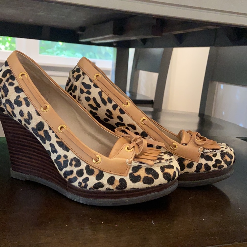 Cheetah Sperry Topsider wedgies. Sperry shoes. Leopard print. - Picture 2 of 7